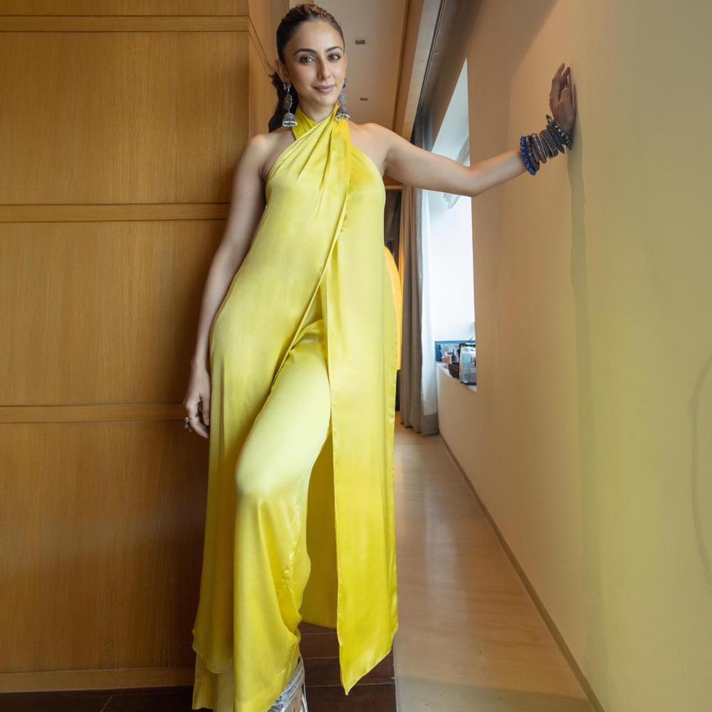 preeti-singh-hot-photos